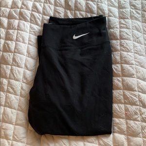 Cropped Nike leggings